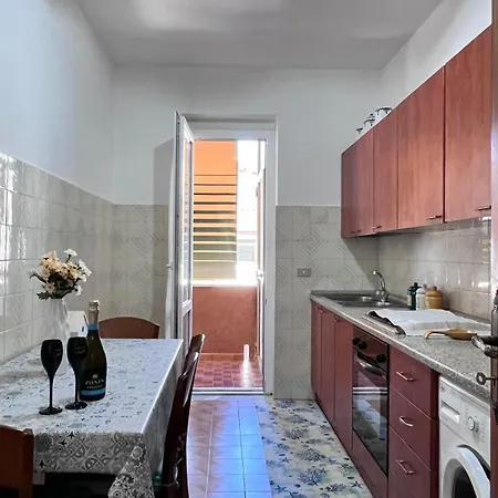 Rosanna House Apartment *