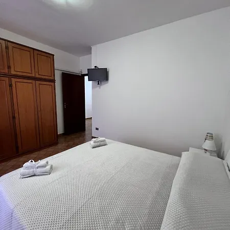 Apartment Rosanna House